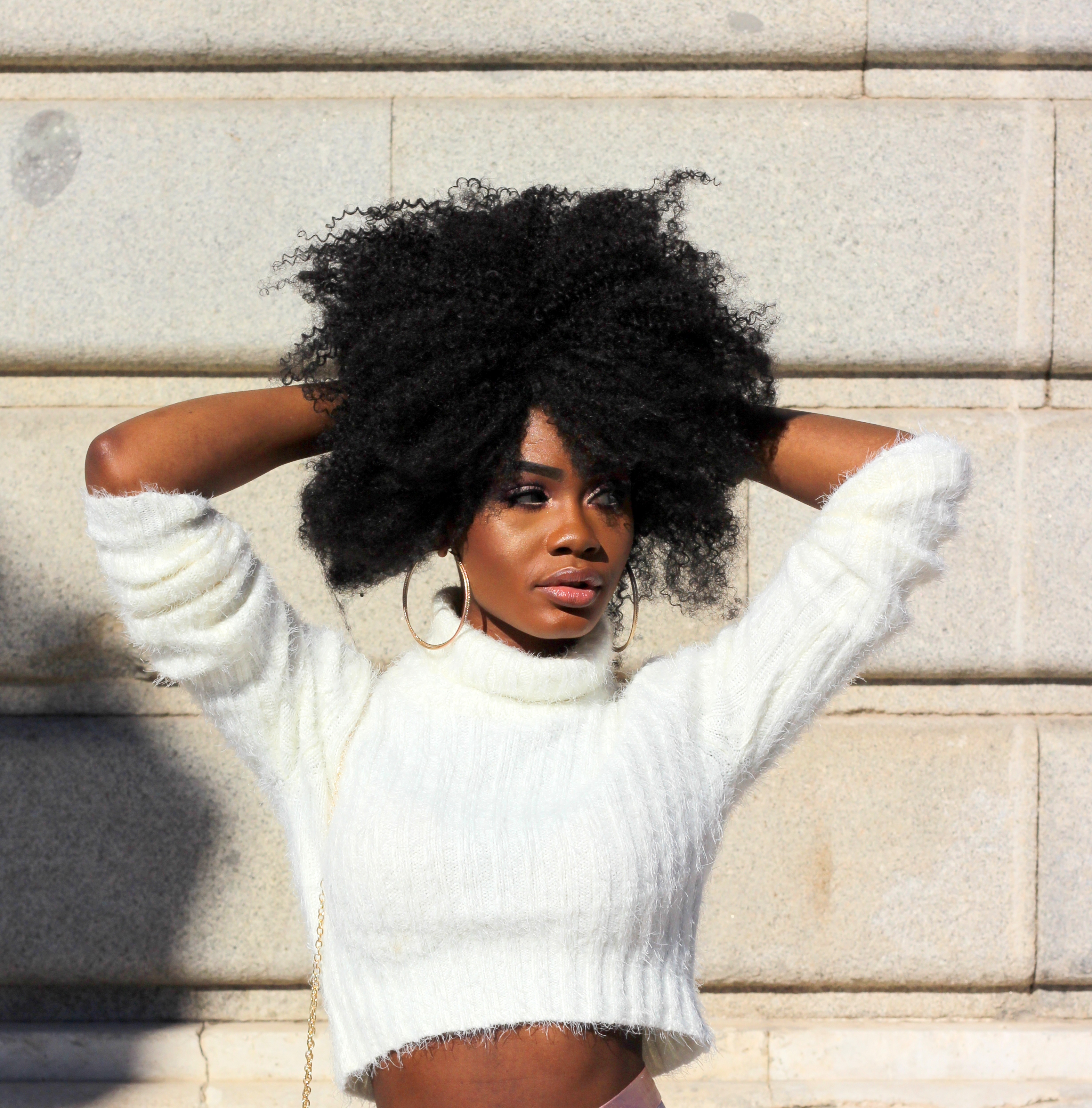 Billykiss Azeez. Your Favourite Muse. Fashion Irish Blogger. Classy style. Turtleneck Crop Jumper Missguided. Rose Gold Pleated Midi Skirt. EGO Nude Perplex clear heel. African Style Blogger. Afro Curly Hair. Jorie Hair. High Fashion. A/W 16.