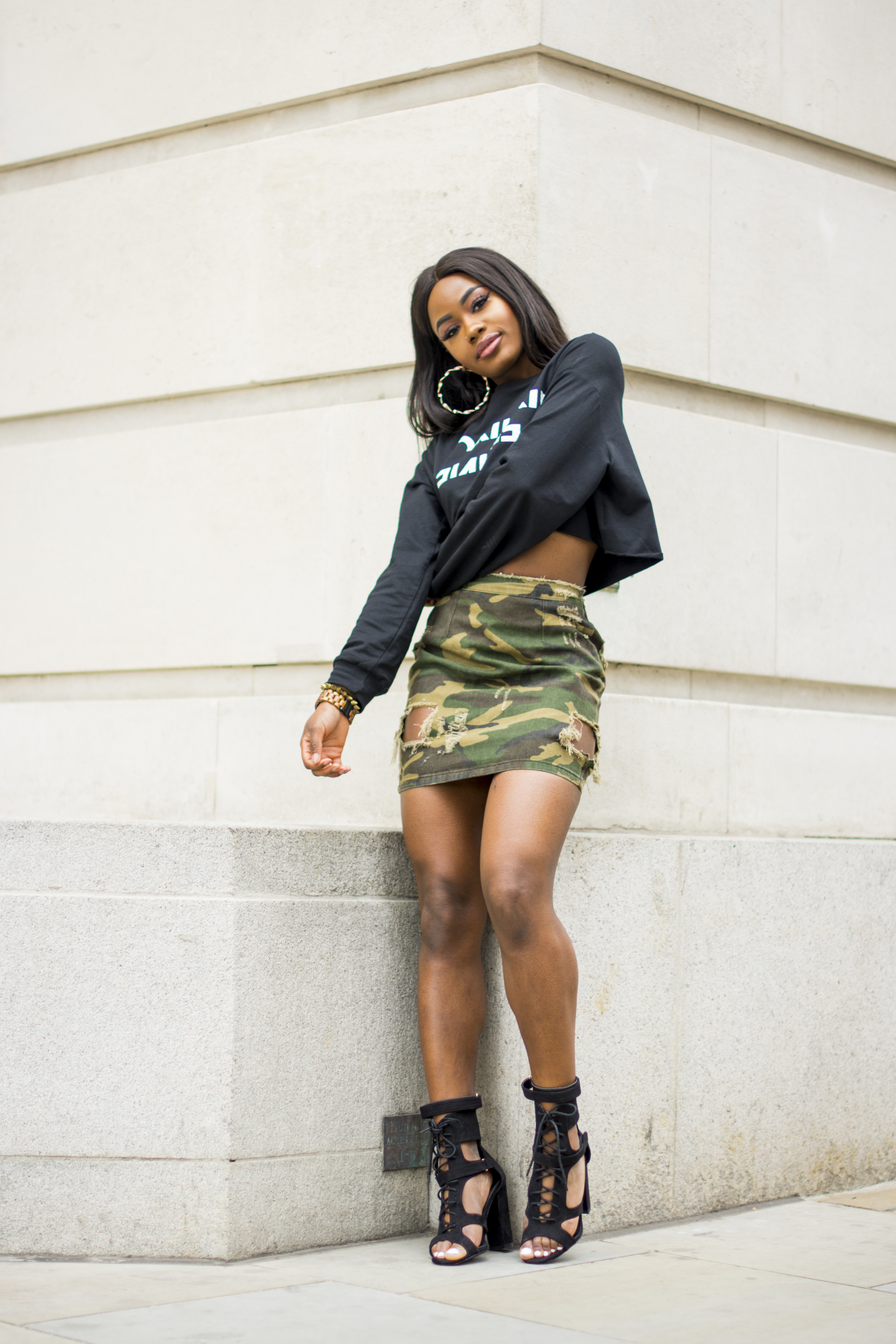 Billykiss Azeez. Your Favourite Muse. Fashion Irish Blogger. African Blogger. AW17. Windsor. Missguided. H&M. JORD wood watches. Camo Trend.