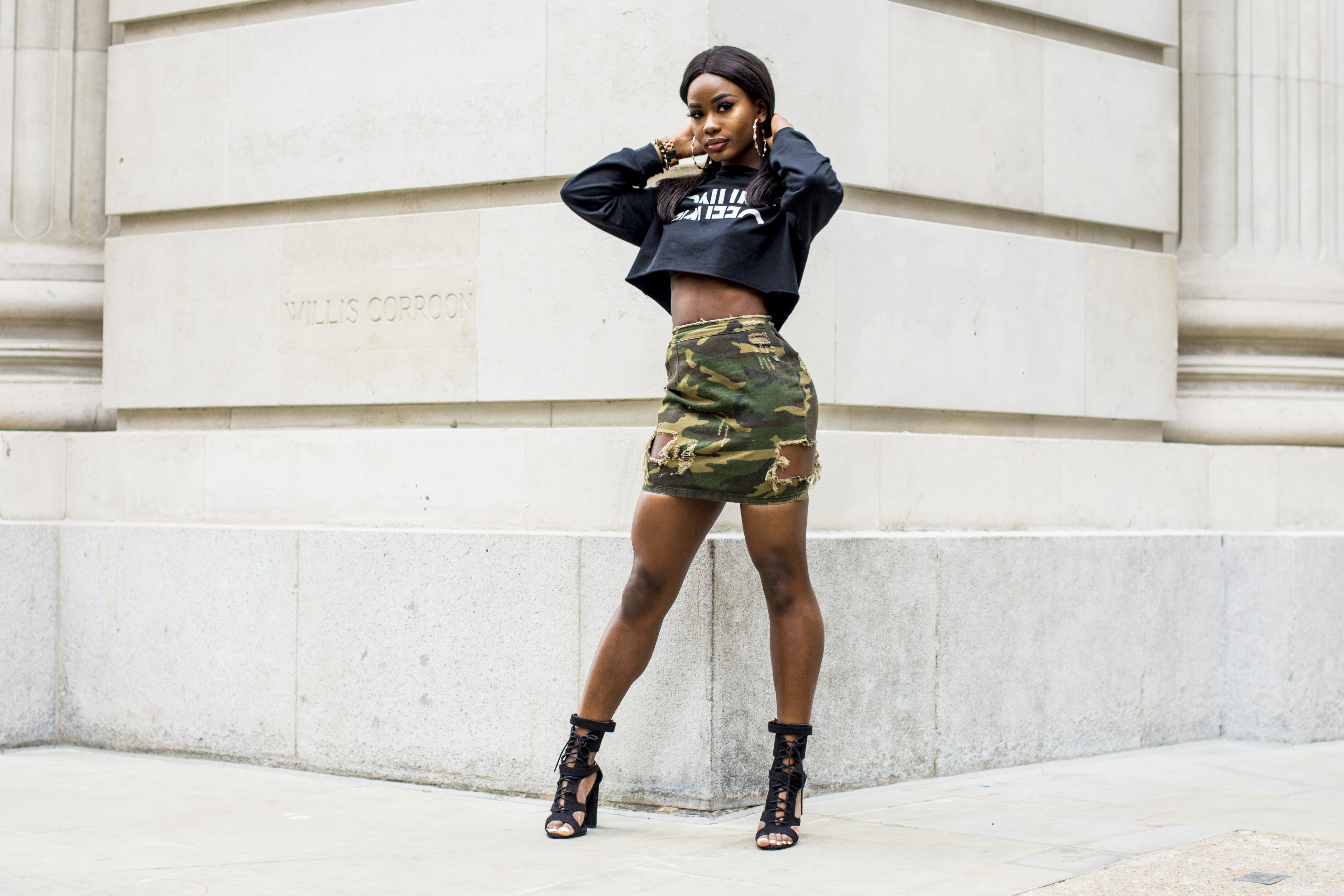 Billykiss Azeez. Your Favourite Muse. Fashion Irish Blogger. African Blogger. AW17. Windsor. Missguided. H&M. JORD wood watches. Camo Trend.