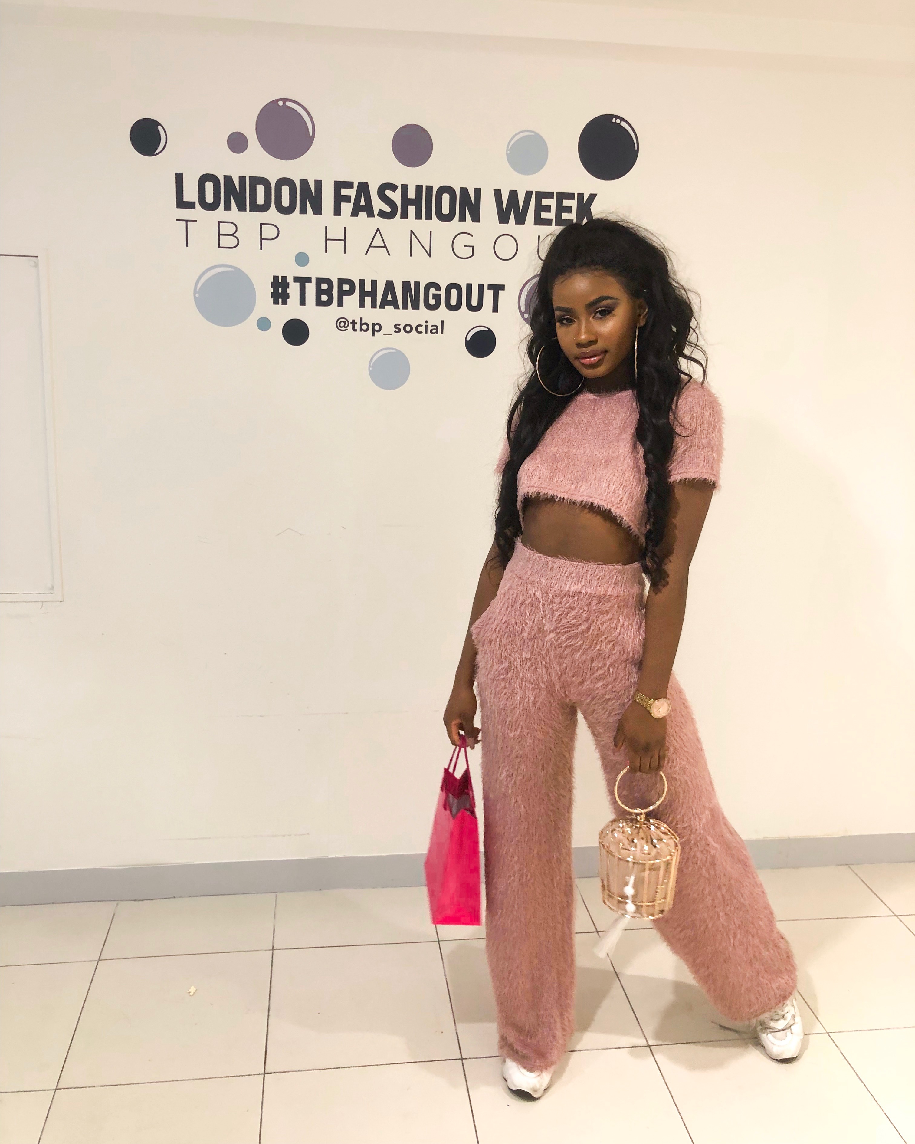 Billykiss Azeez. Your Favourite Muse. Fashion Irish British Blogger. African Blogger. AW18. London Fashion Week. House of ikons. The Blogger Programme. AliGraceHair. Sundar Bay. Asos. Street style.